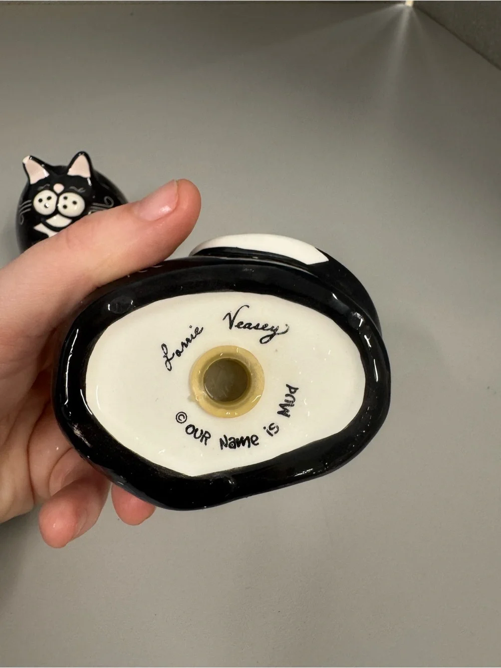 Black & White Ceramic Cat Salt & Pepper Shakers